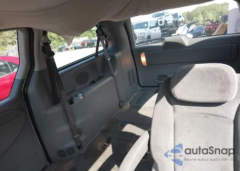 2005 Dodge Grand Caravan Sxt z USA, uszkodzony, nr VIN 2D4GP44L85R411331